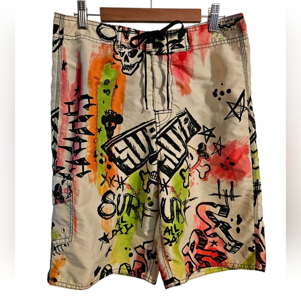 Men's skull graffiti swim trunks board shorts size 30